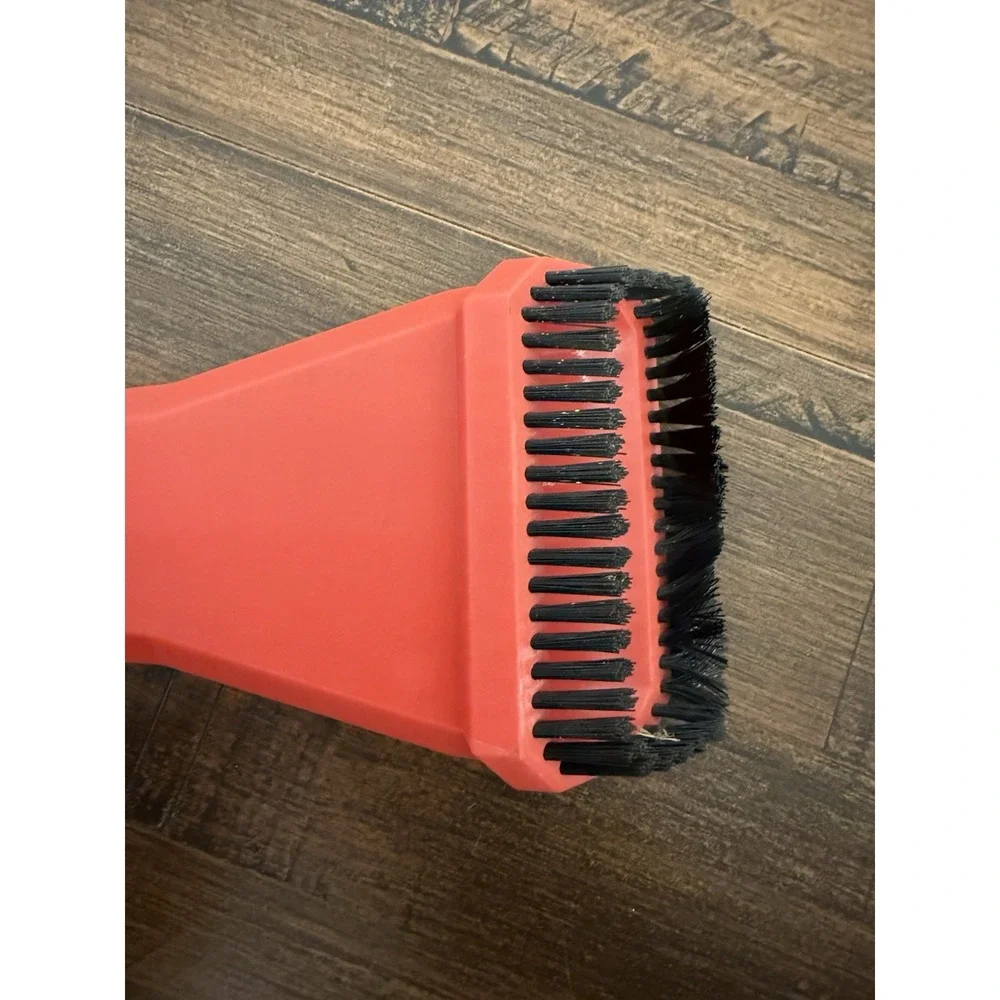 Milwaukee 49-90-2040 AIR-TIP Vacuum Claw Utility Nozzle w/ Brushes New! Read!